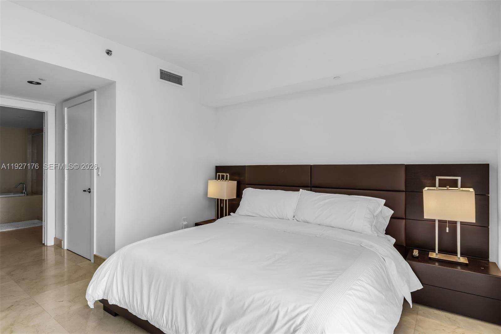 Icon Brickell 2 at 495 Brickell Ave, Miami, FL 33131 - For Sale photo 14
