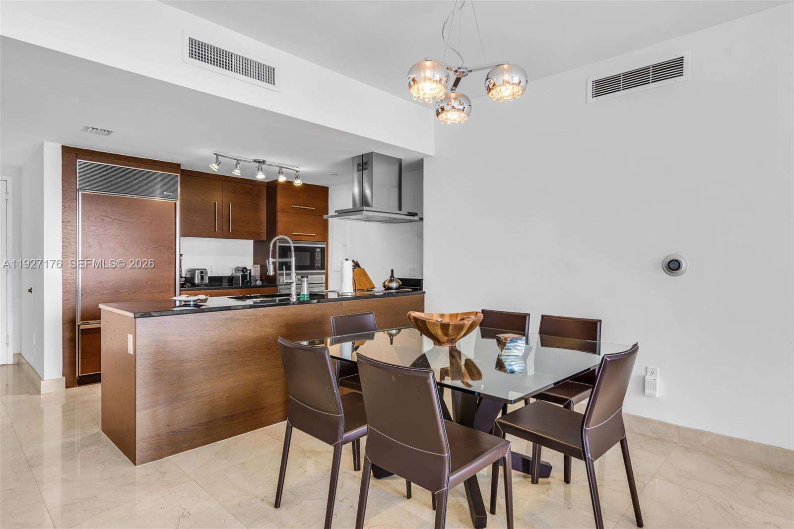 Icon Brickell 2 at 495 Brickell Ave, Miami, FL 33131 - For Sale photo 8