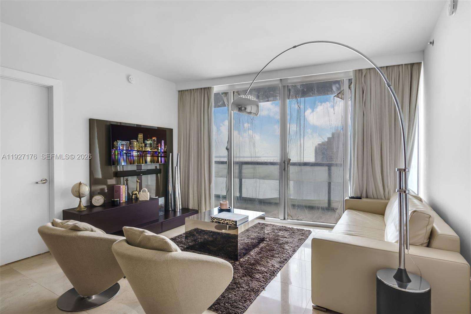 Icon Brickell 2 at 495 Brickell Ave, Miami, FL 33131 - For Sale photo 10