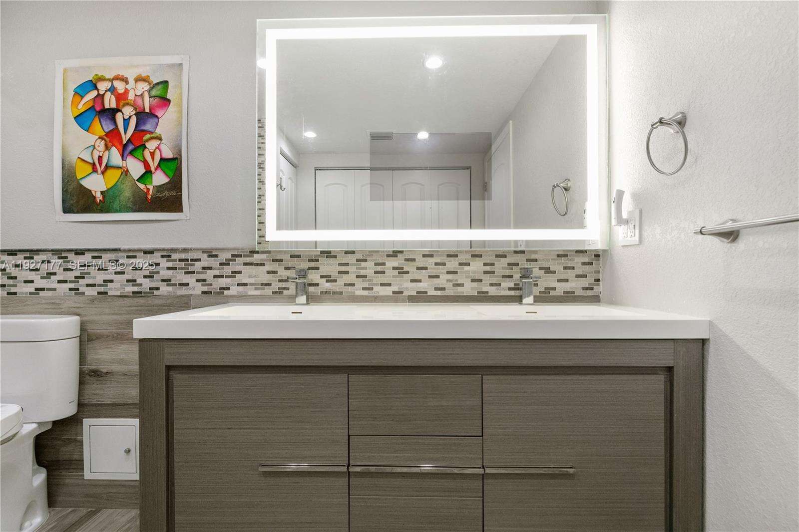 Arlen House at 100 Bayview Dr, Sunny Isles Beach, FL 33160 - For Sale photo 21