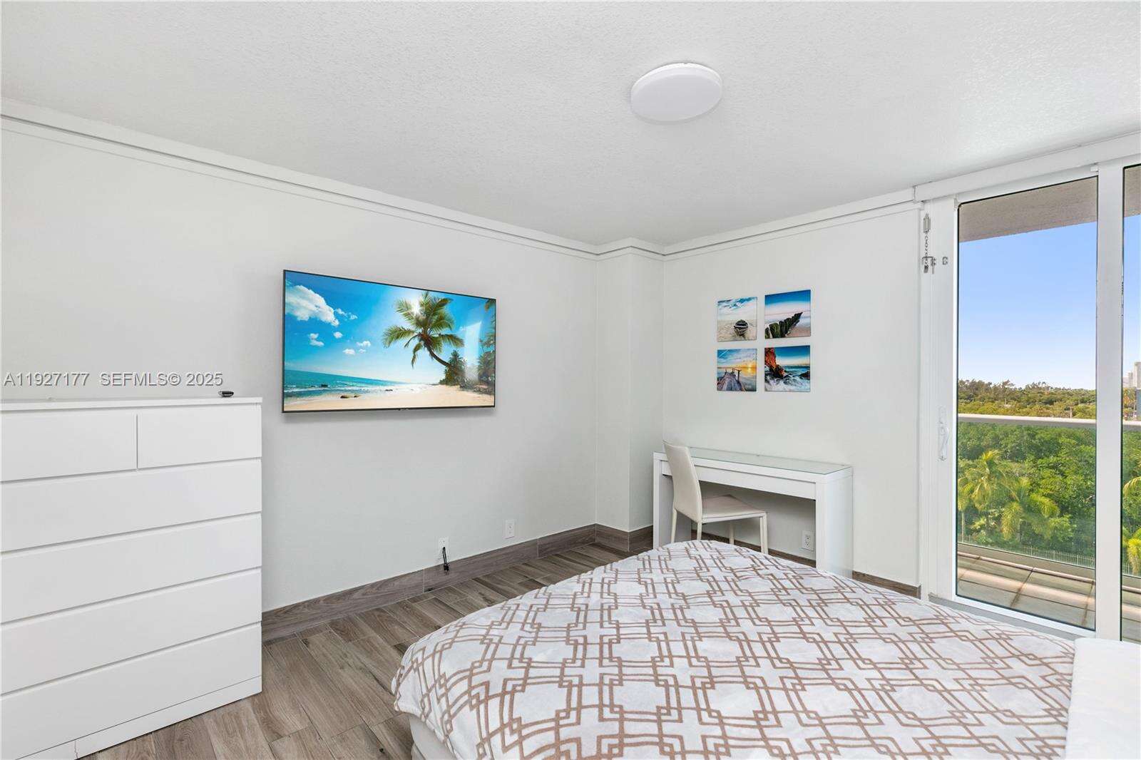 Arlen House at 100 Bayview Dr, Sunny Isles Beach, FL 33160 - For Sale photo 28