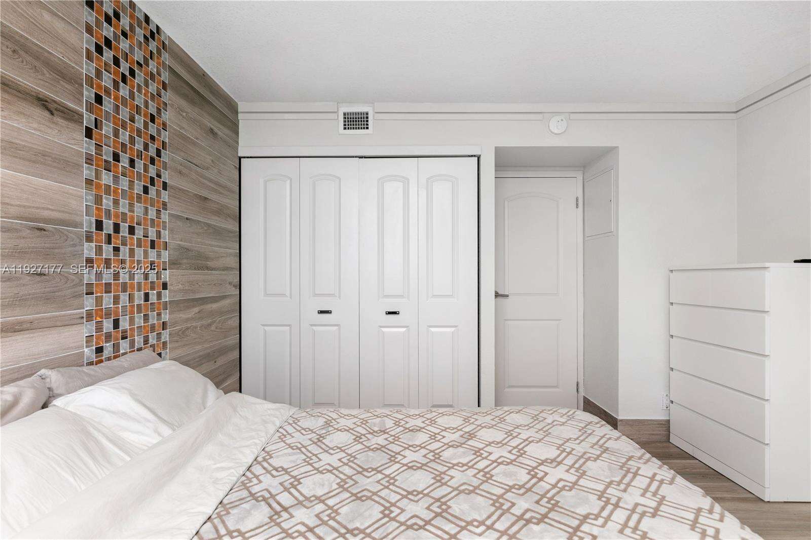 Arlen House at 100 Bayview Dr, Sunny Isles Beach, FL 33160 - For Sale photo 29
