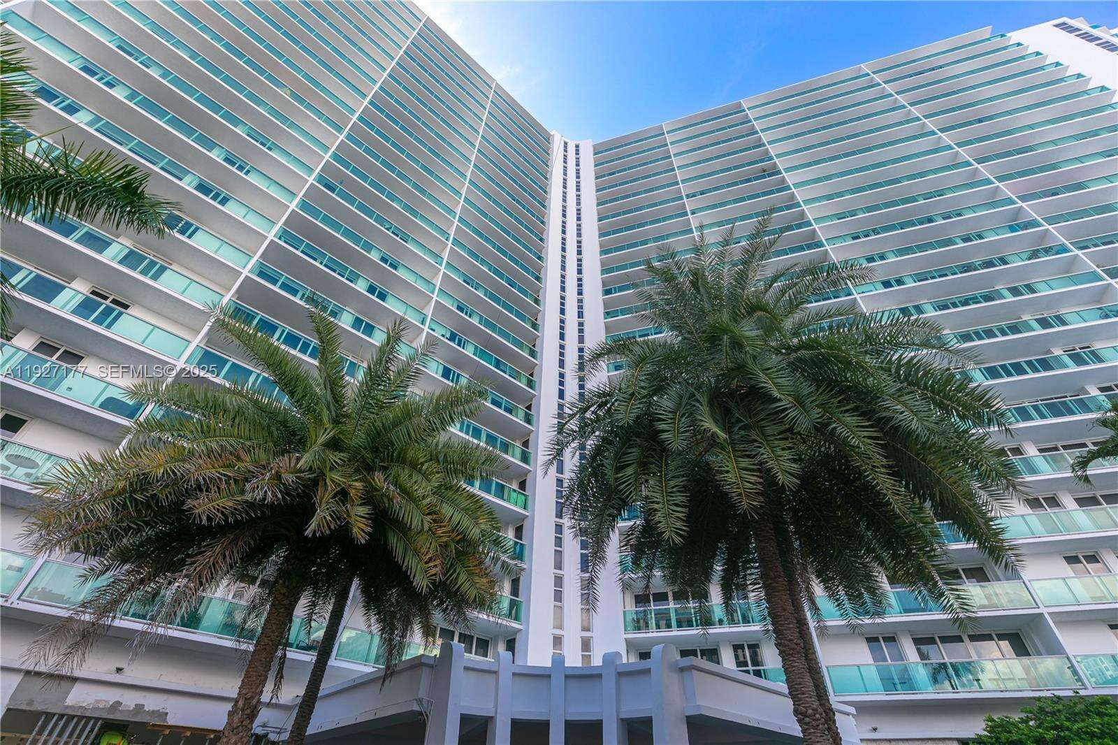 Arlen House at 100 Bayview Dr, Sunny Isles Beach, FL 33160 - For Sale photo 38