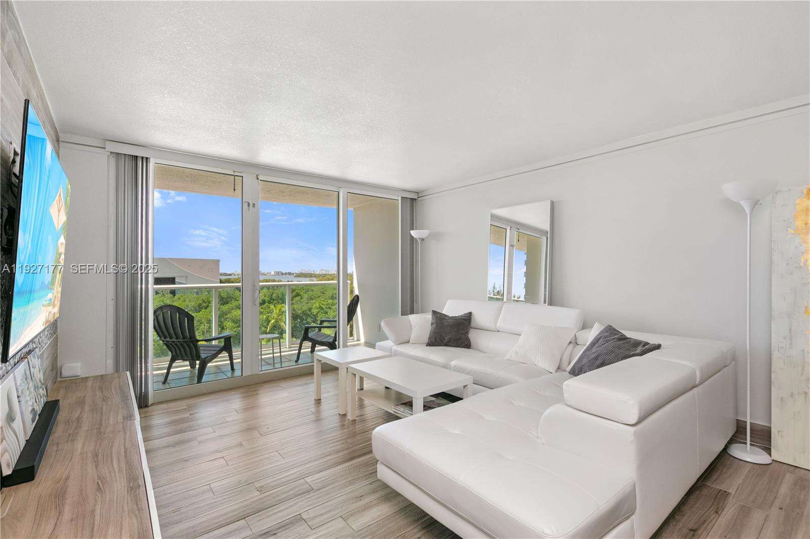 Arlen House at 100 Bayview Dr, Sunny Isles Beach, FL 33160 - For Sale photo 5