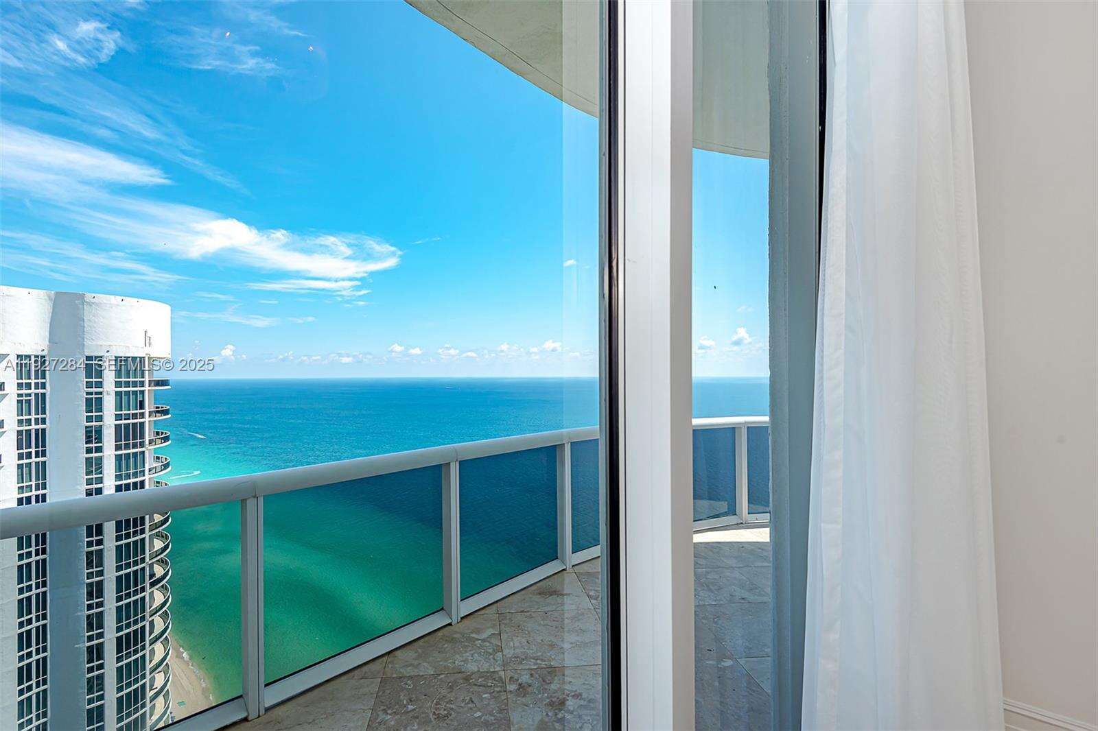 TDR TOWER II - 15901 Collins Ave, Sunny Isles Beach, FL 33160 | Picture 6