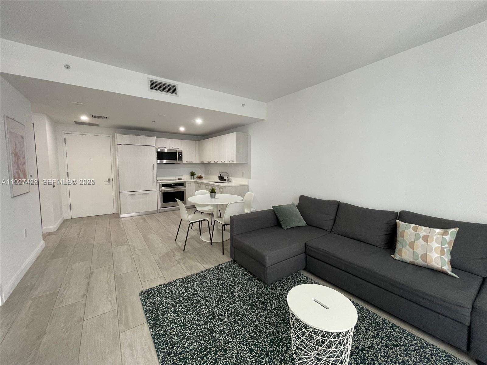 Brickell Heights East at 45 9 St, Miami, FL 33130 - For Sale photo 2