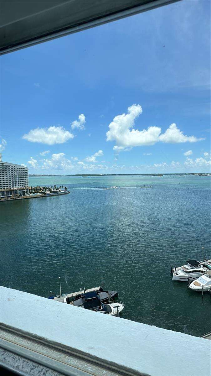 Four Ambassadors at 905 Brickell Bay Dr, Miami, FL 33131 - For Sale photo 3