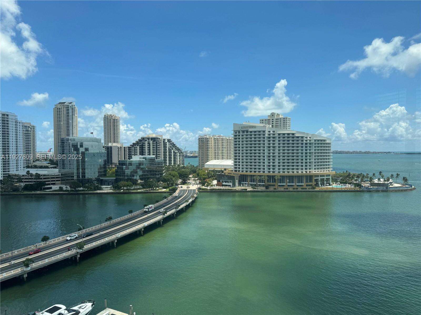 Four Ambassadors at 905 Brickell Bay Dr, Miami, FL 33131 - For Sale photo 6