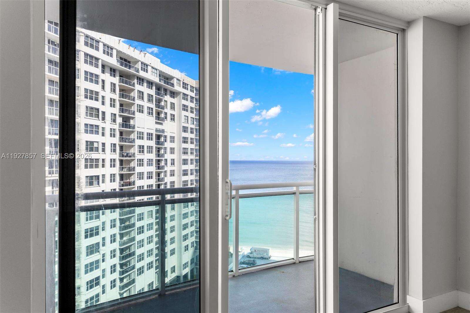 The Residences at 3001 Ocean Dr, Hollywood, FL 33019 - For Sale photo 2