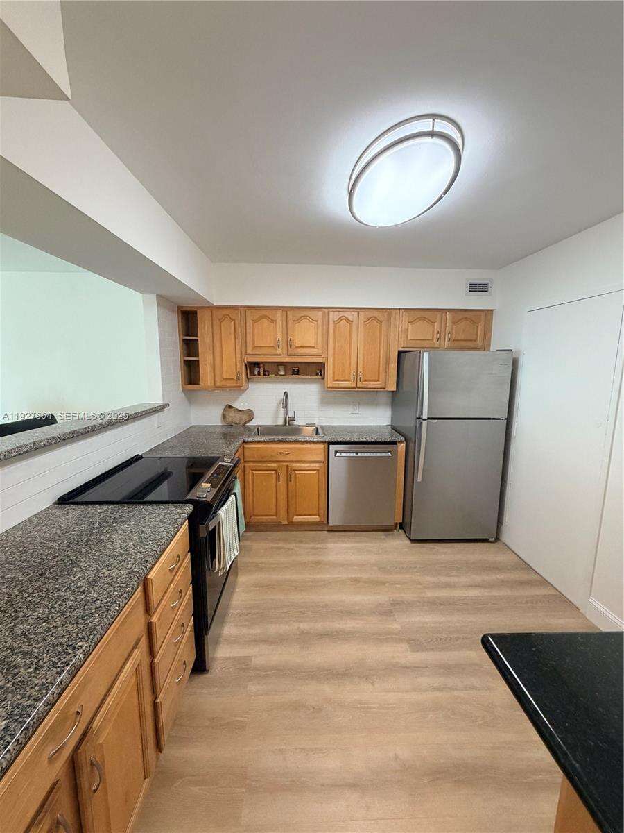 Seacoast 5151 at 5151 Collins Ave, Miami Beach, FL 33140 - For Sale photo 5