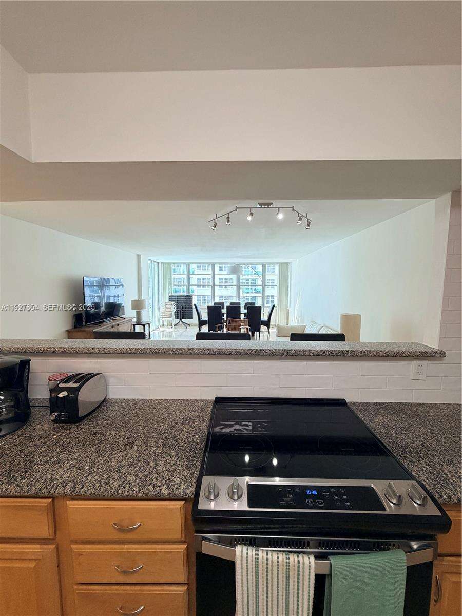 Seacoast 5151 at 5151 Collins Ave, Miami Beach, FL 33140 - For Sale photo 7