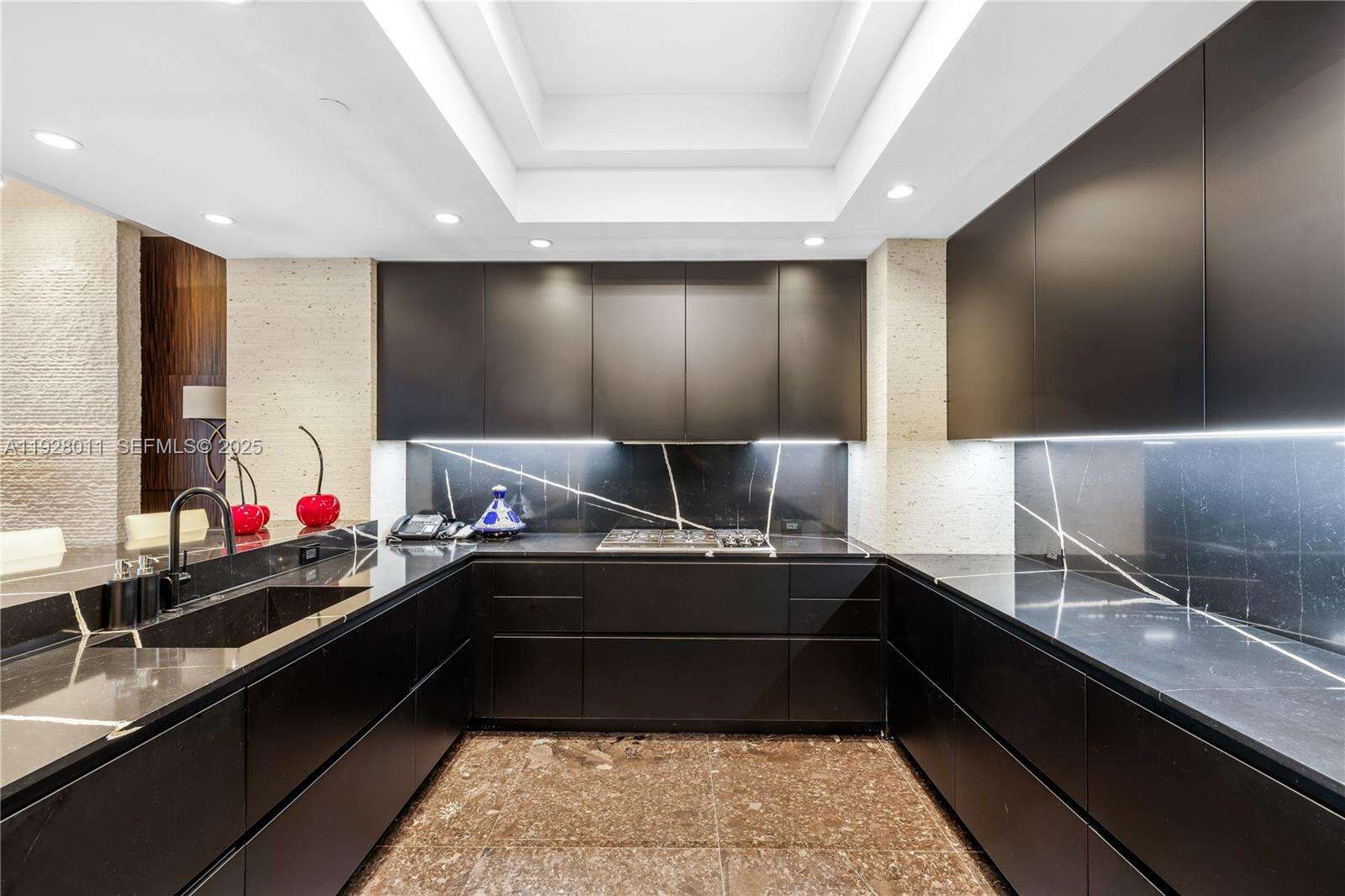 THE RESIDENCES AT ONE BAL HARBOUR - 10295 Collins Ave, Bal Harbour, FL 33154 | Picture 3