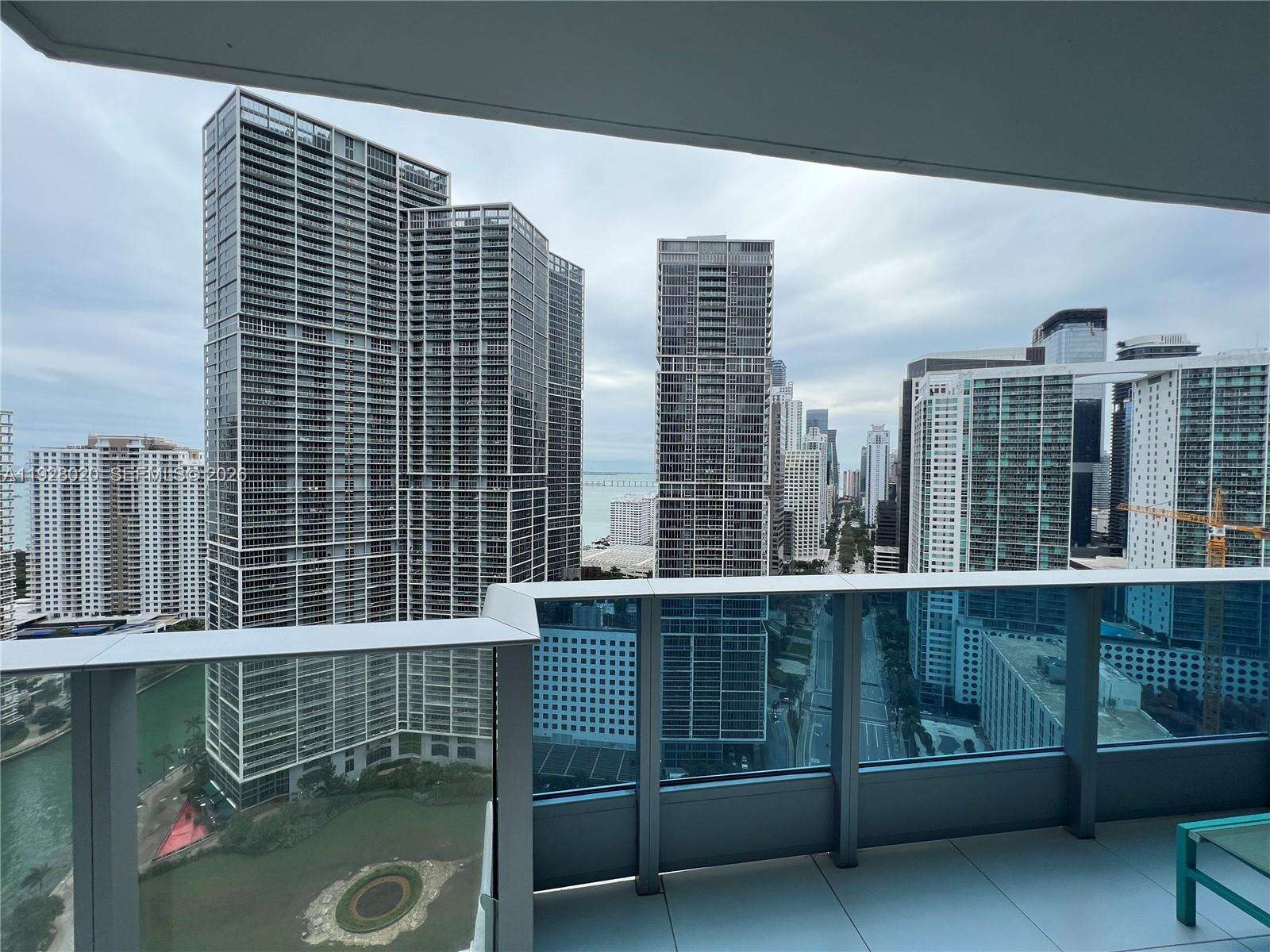 Epic Residences at 200 Biscayne Blvd Way, Miami, FL 33131 - For Sale photo 2
