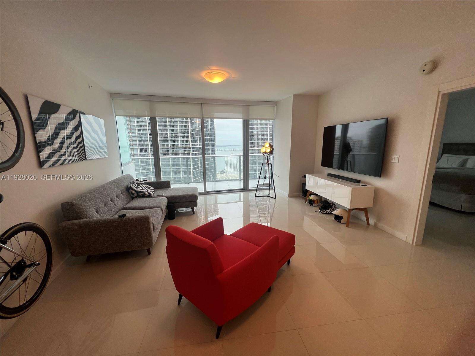 Epic Residences at 200 Biscayne Blvd Way, Miami, FL 33131 - For Sale photo 6