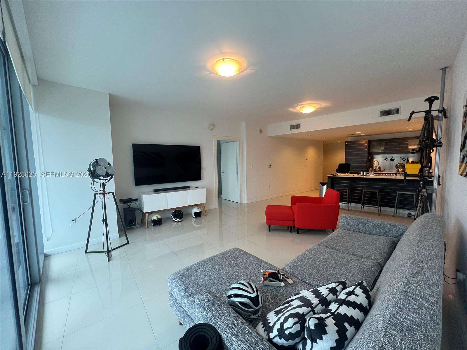 Epic Residences at 200 Biscayne Blvd Way, Miami, FL 33131 - For Sale photo 8