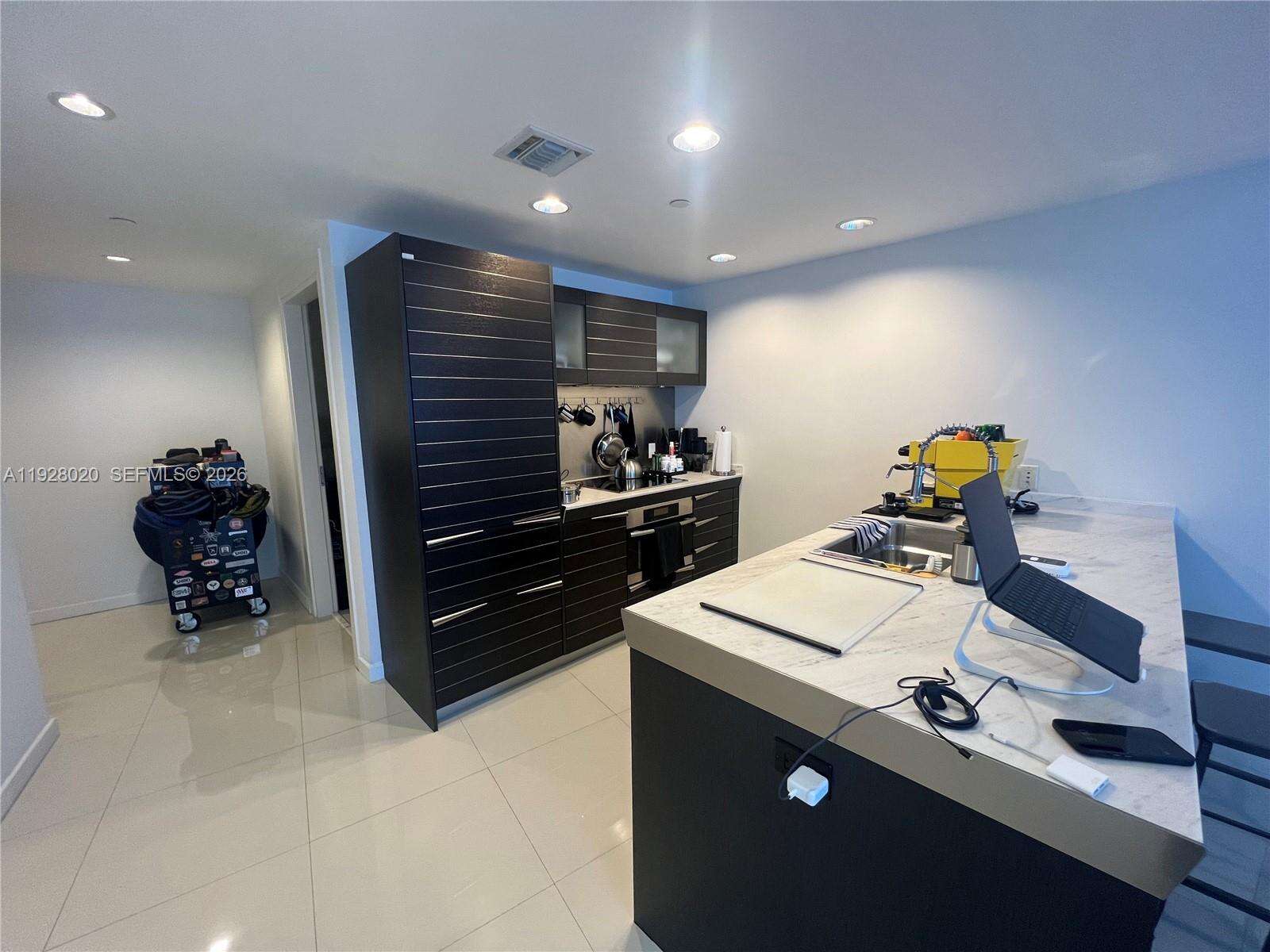 Epic Residences at 200 Biscayne Blvd Way, Miami, FL 33131 - For Sale photo 10