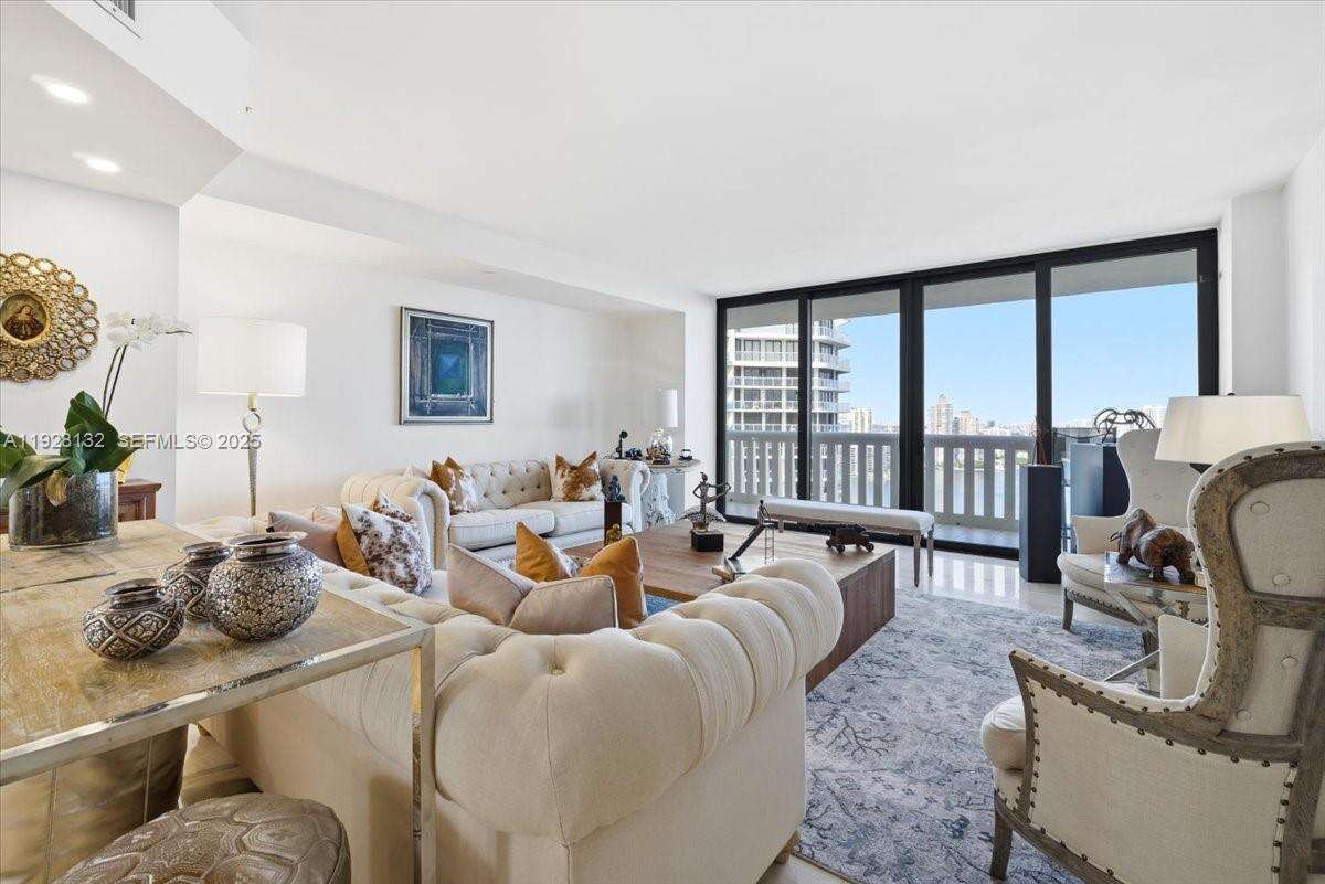 3000 ISL BLVD WILLIAMS ISL - 3000 Island Blvd, Aventura, FL 33160 | Picture 2