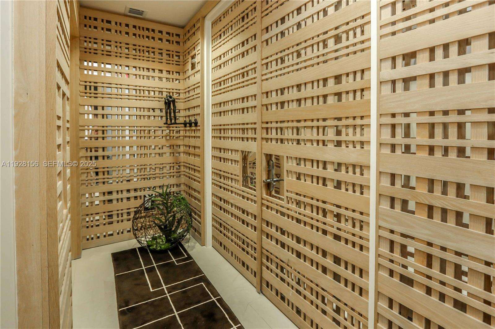 Trump Tower 2 at 15901 Collins Ave, Sunny Isles Beach, FL 33160 - For Sale photo 2