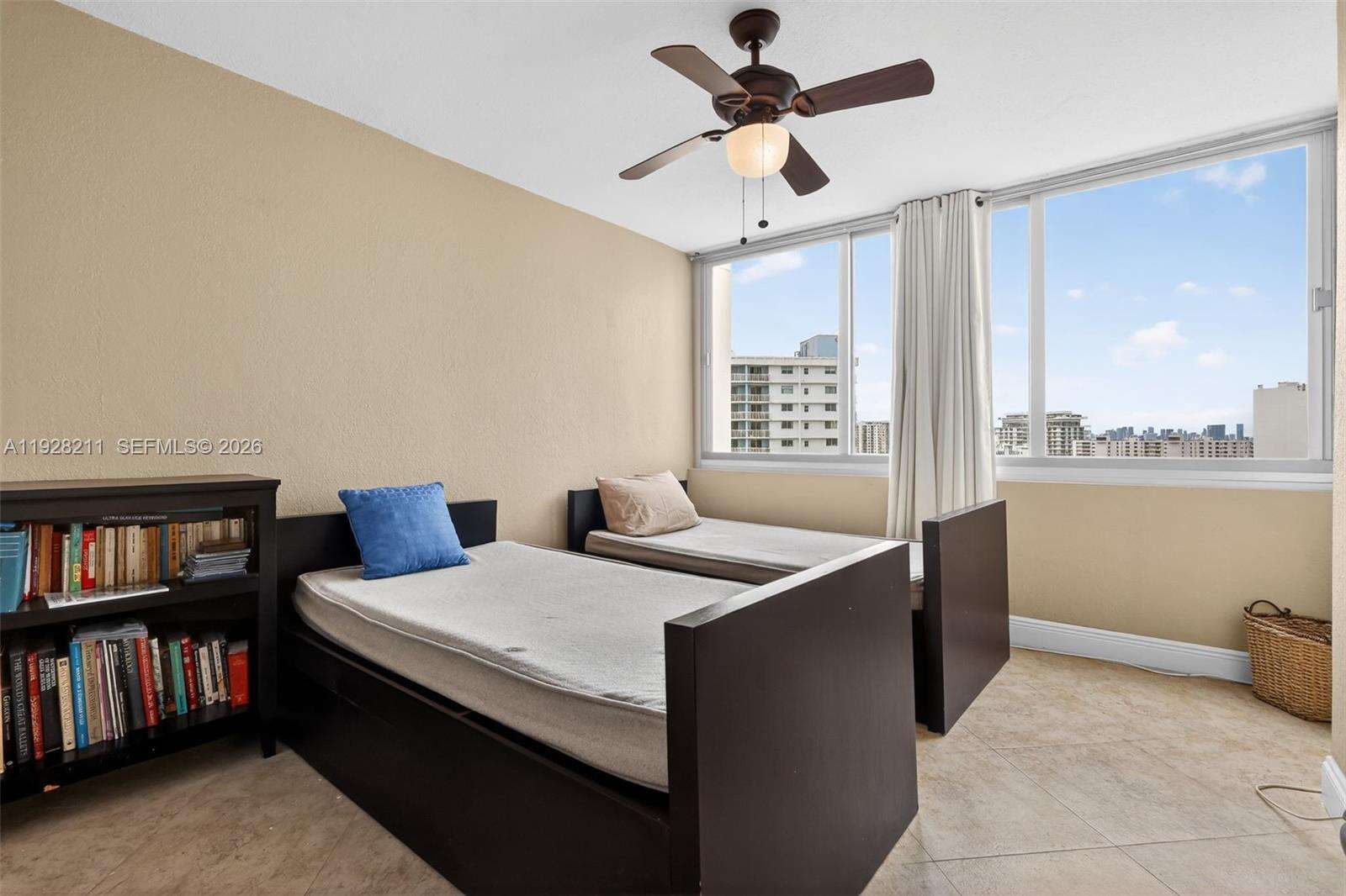 Burleigh House at 7135 Collins Ave, Miami Beach, FL 33141 - For Sale photo 17