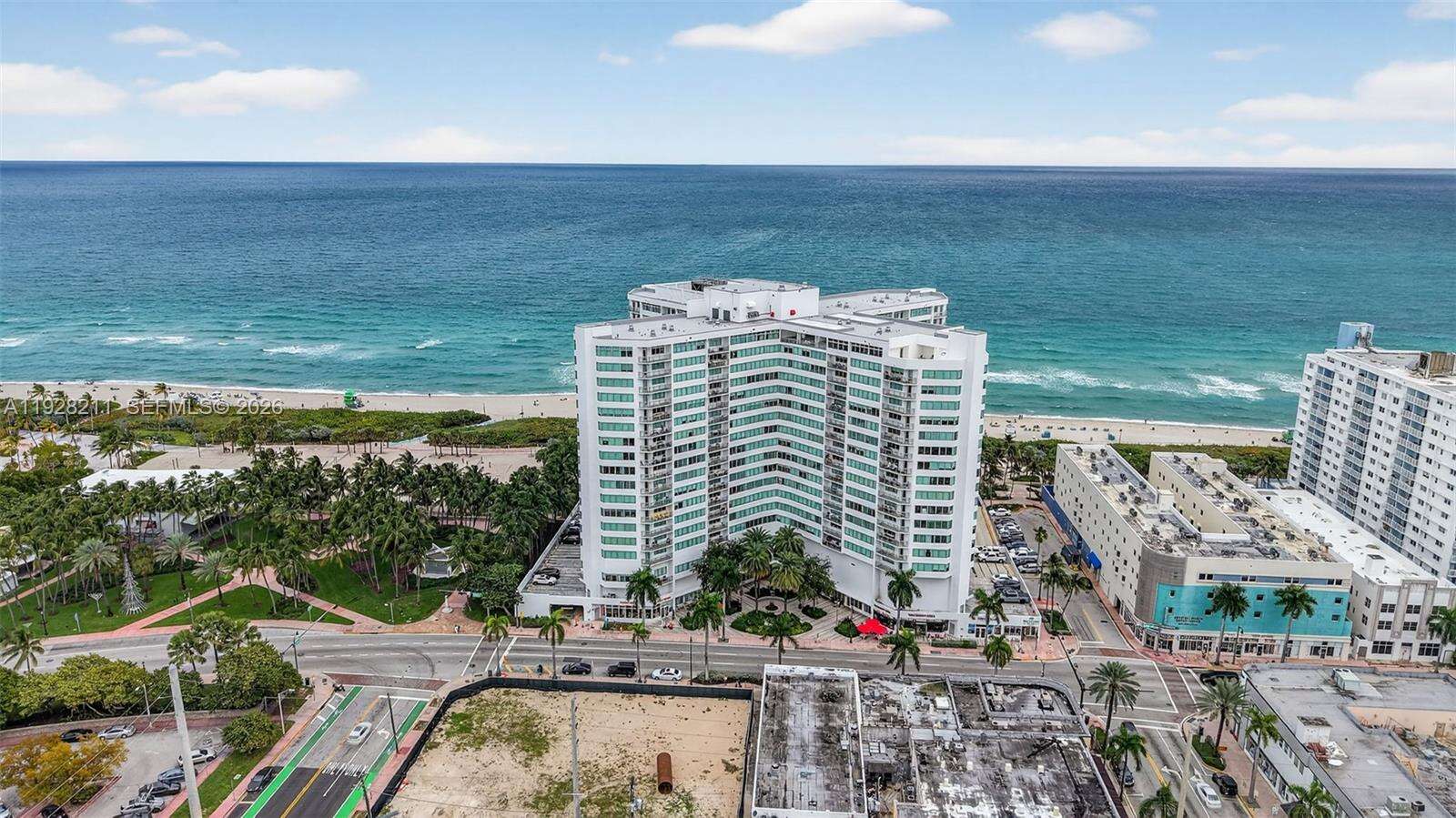 Burleigh House at 7135 Collins Ave, Miami Beach, FL 33141 - For Sale photo 40