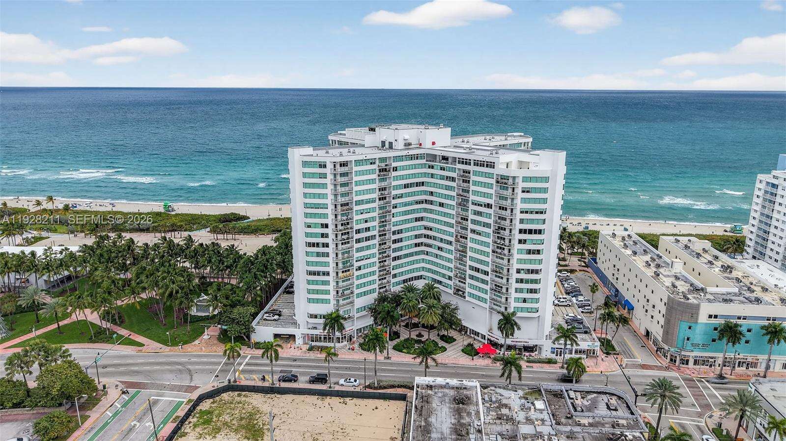 Burleigh House at 7135 Collins Ave, Miami Beach, FL 33141 - For Sale photo 41
