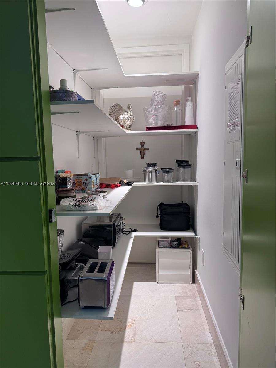 TDR TOWER I - 16001 Collins Ave, Sunny Isles Beach, FL 33160 | Picture 9