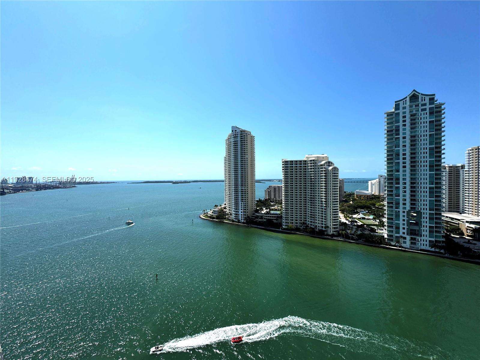 One Miami East at 335 Biscayne Blvd, Miami, FL 33131 - For Sale photo 18