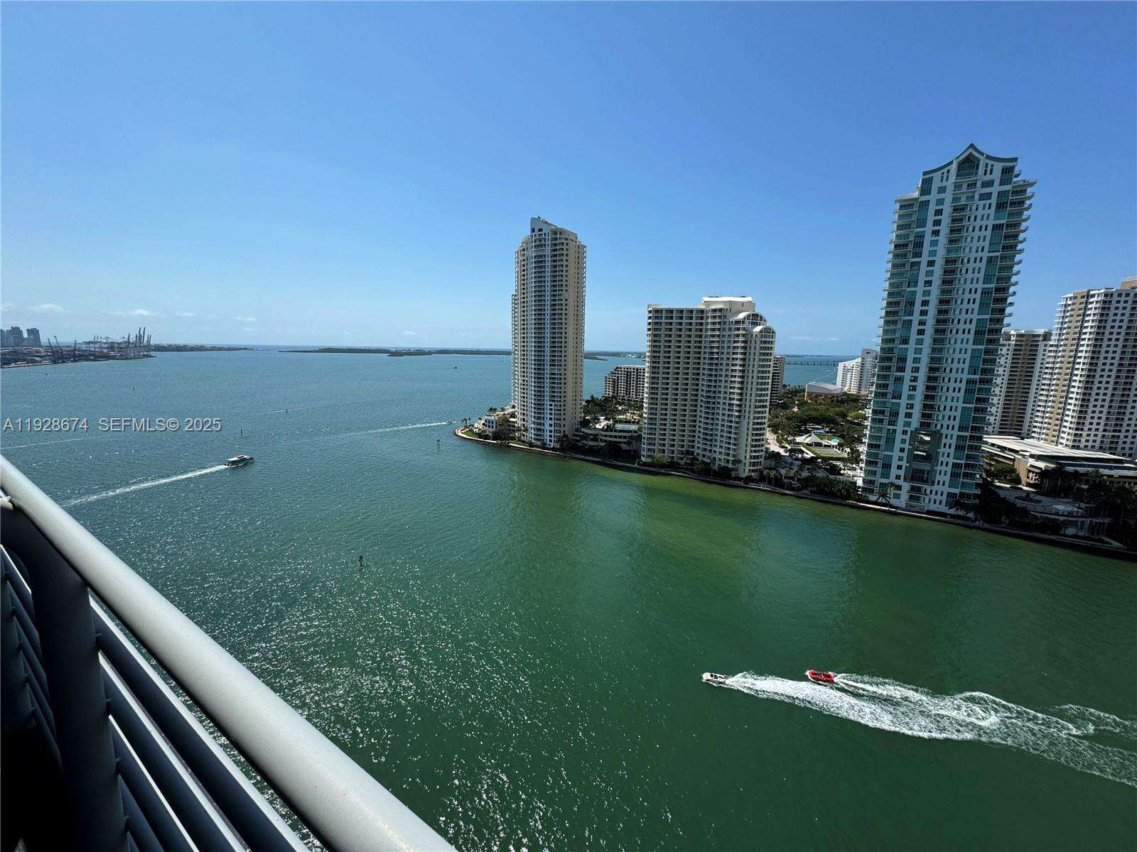 One Miami East at 335 Biscayne Blvd, Miami, FL 33131 - For Sale photo 20