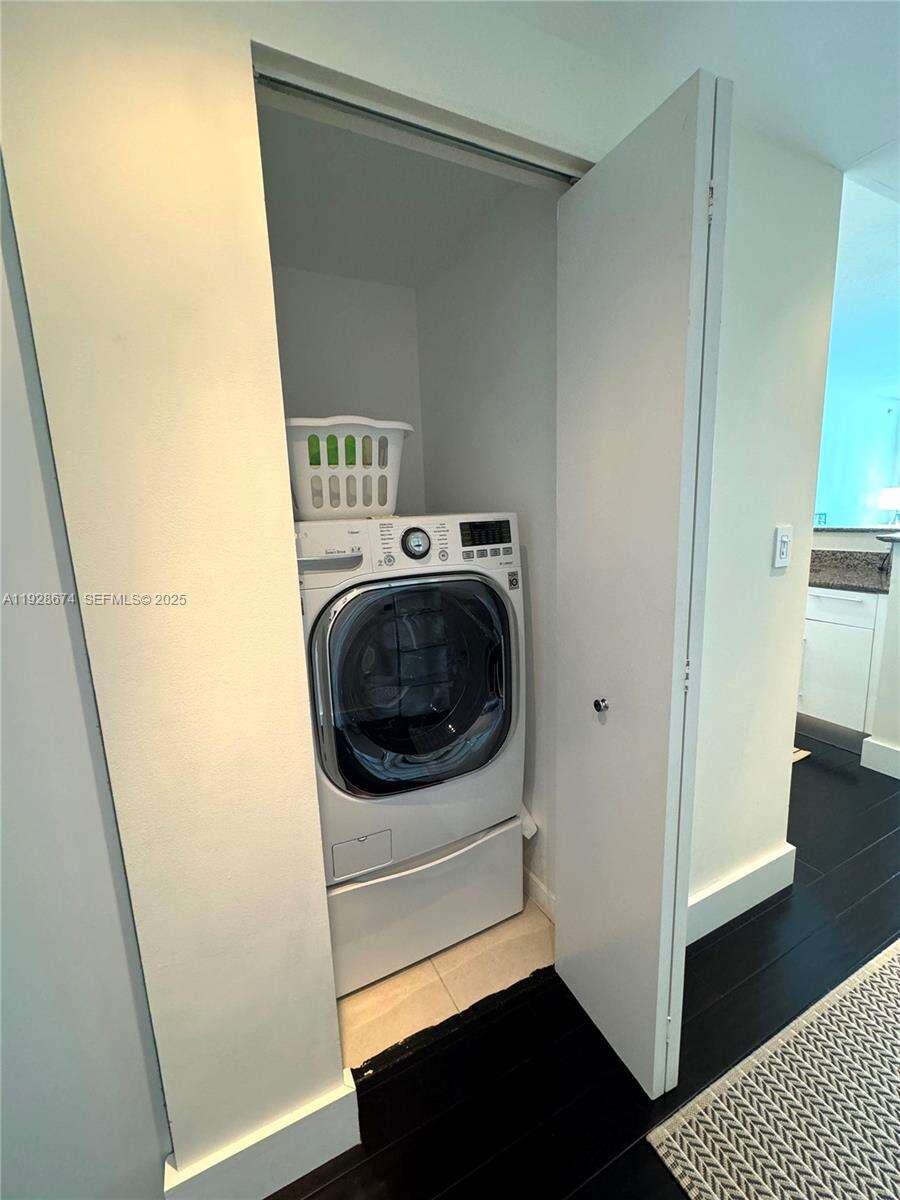 One Miami East at 335 Biscayne Blvd, Miami, FL 33131 - For Sale photo 3