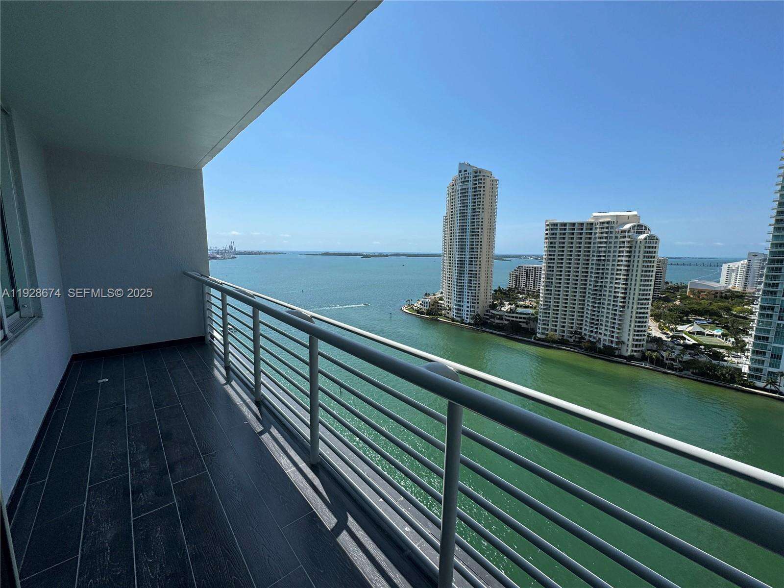 One Miami East at 335 Biscayne Blvd, Miami, FL 33131 - For Sale photo 10