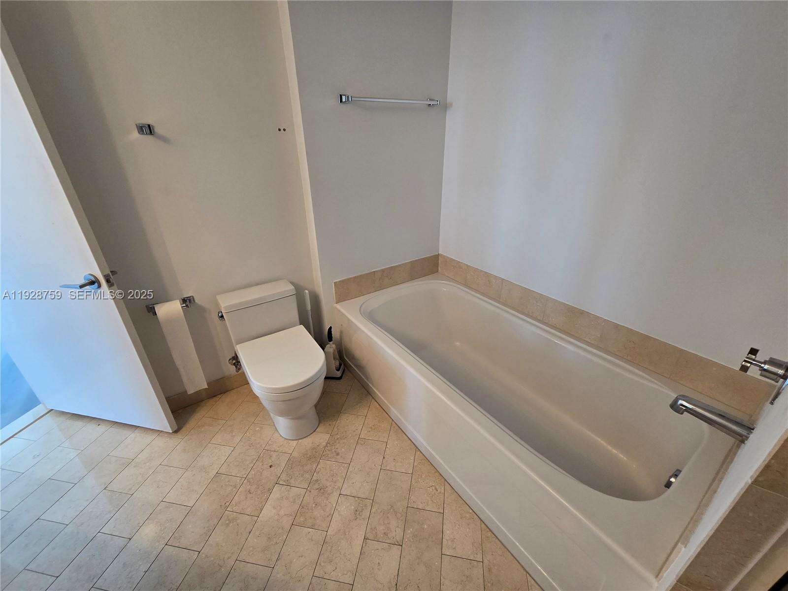 Axis On Brickell at 79 12 St, Miami, FL 33130 - For Sale photo 10