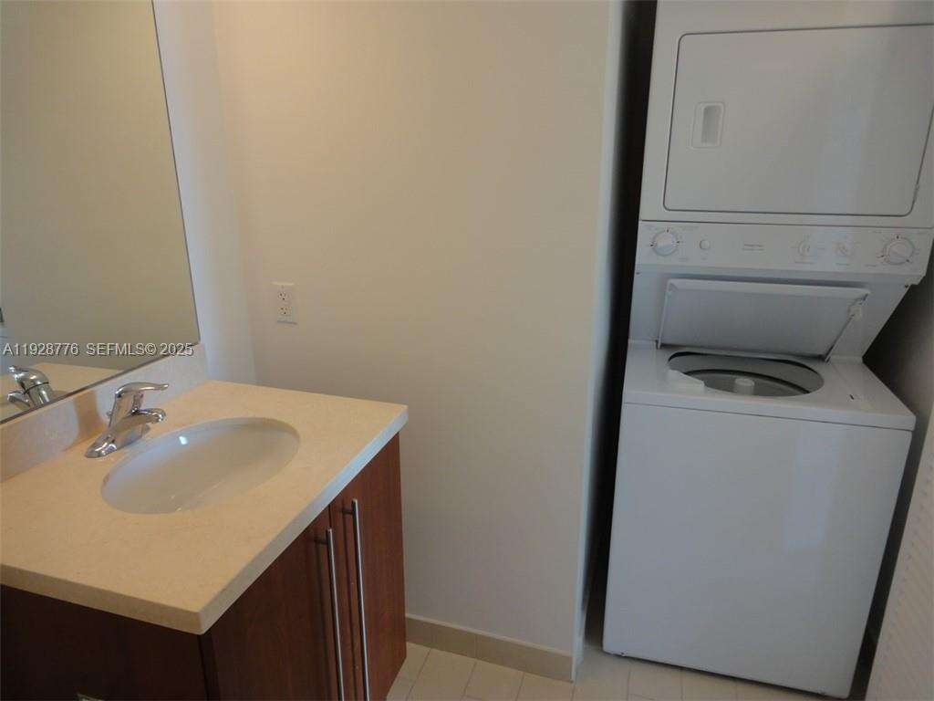Axis On Brickell at 79 12th St, Miami, FL 33130 - For Sale photo 14