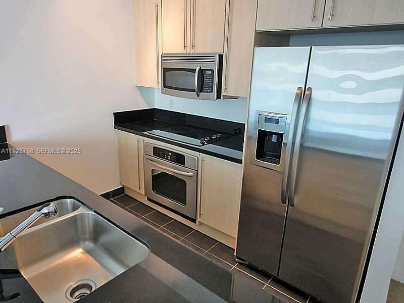 Axis On Brickell at 1111 1 Ave, Miami, FL 33130 - For Sale photo 6