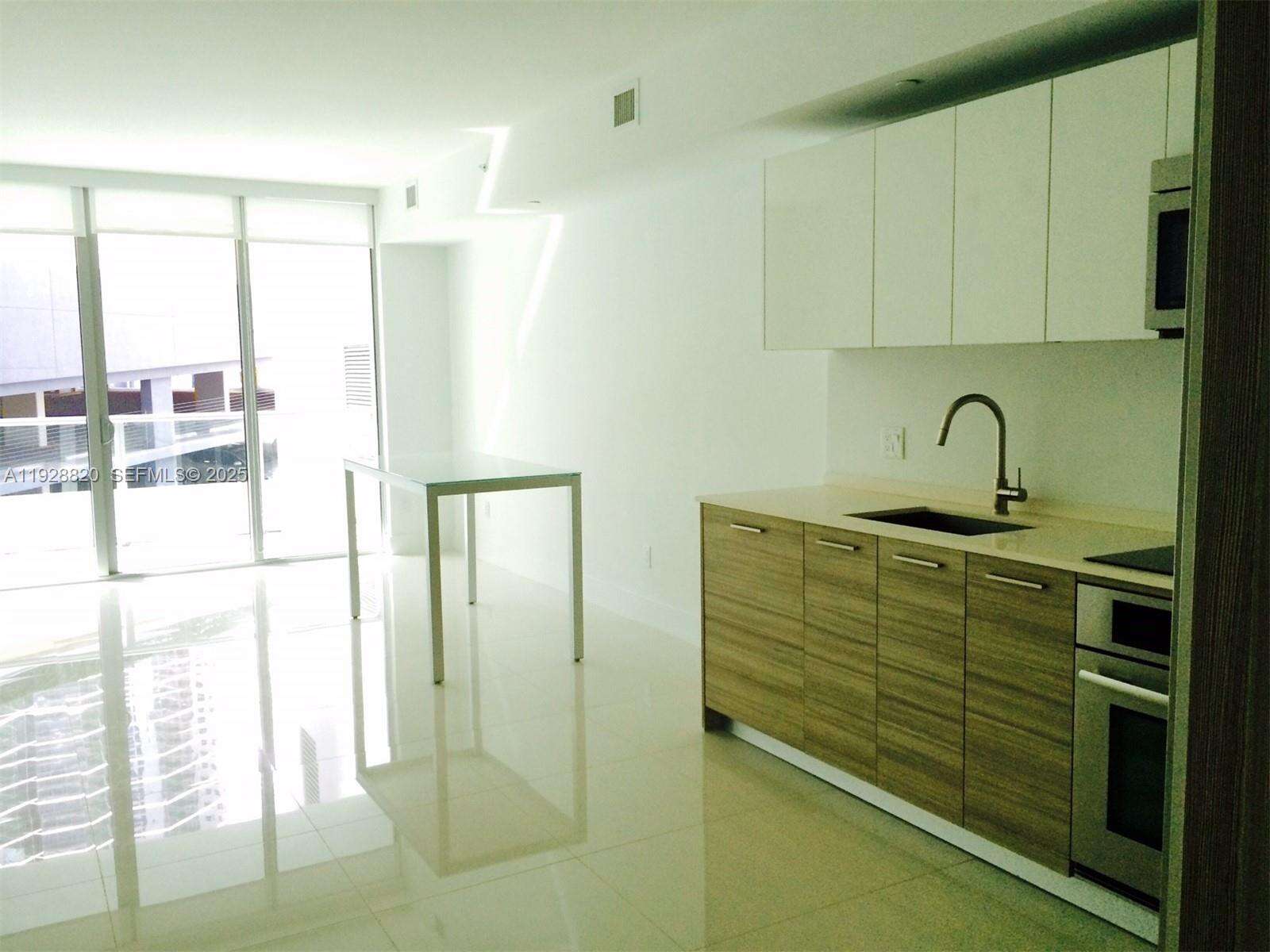 Brickell House at 1300 Brickell Bay Dr, Miami, FL 33131 - For Sale photo 2