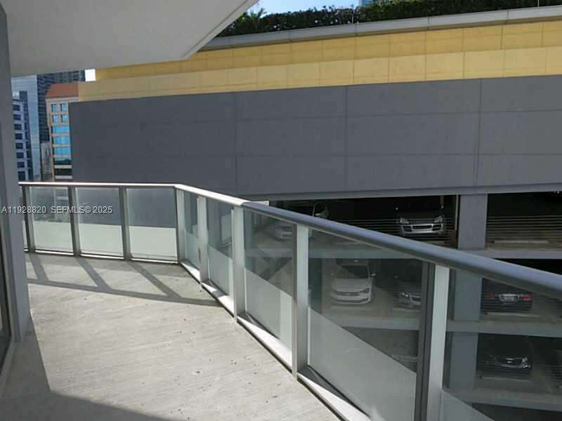 Brickell House at 1300 Brickell Bay Dr, Miami, FL 33131 - For Sale photo 11