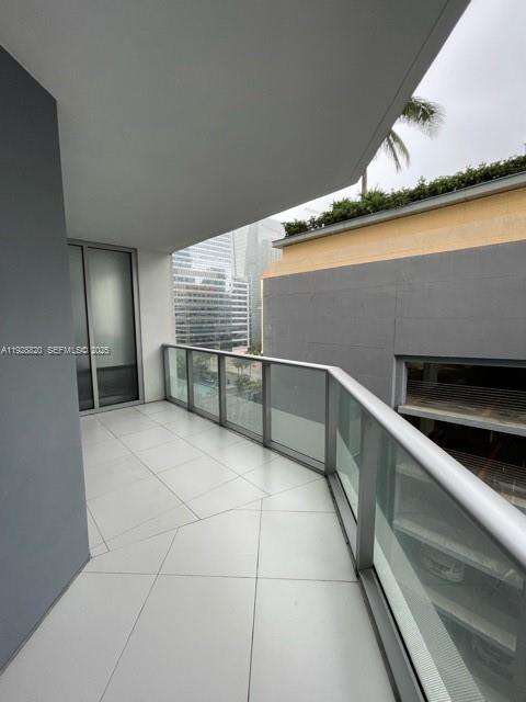 Brickell House at 1300 Brickell Bay Dr, Miami, FL 33131 - For Sale photo 19