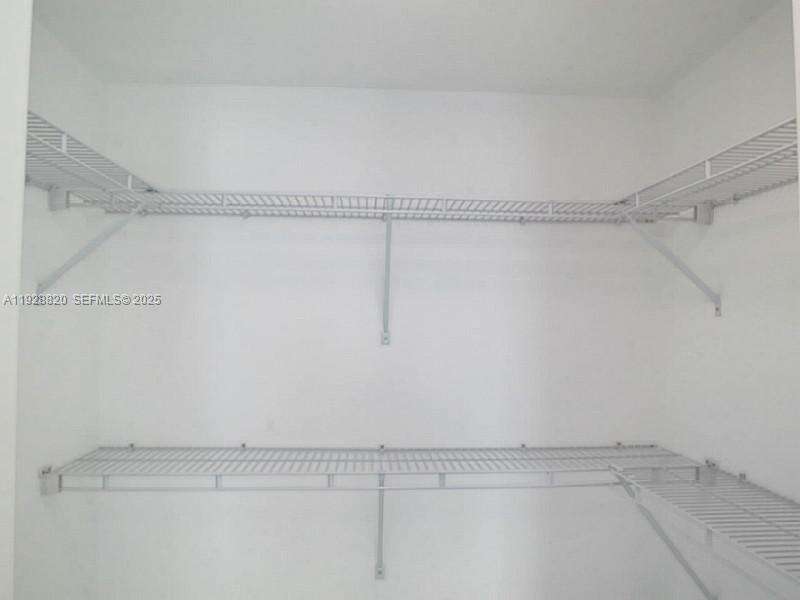 Brickell House at 1300 Brickell Bay Dr, Miami, FL 33131 - For Sale photo 26