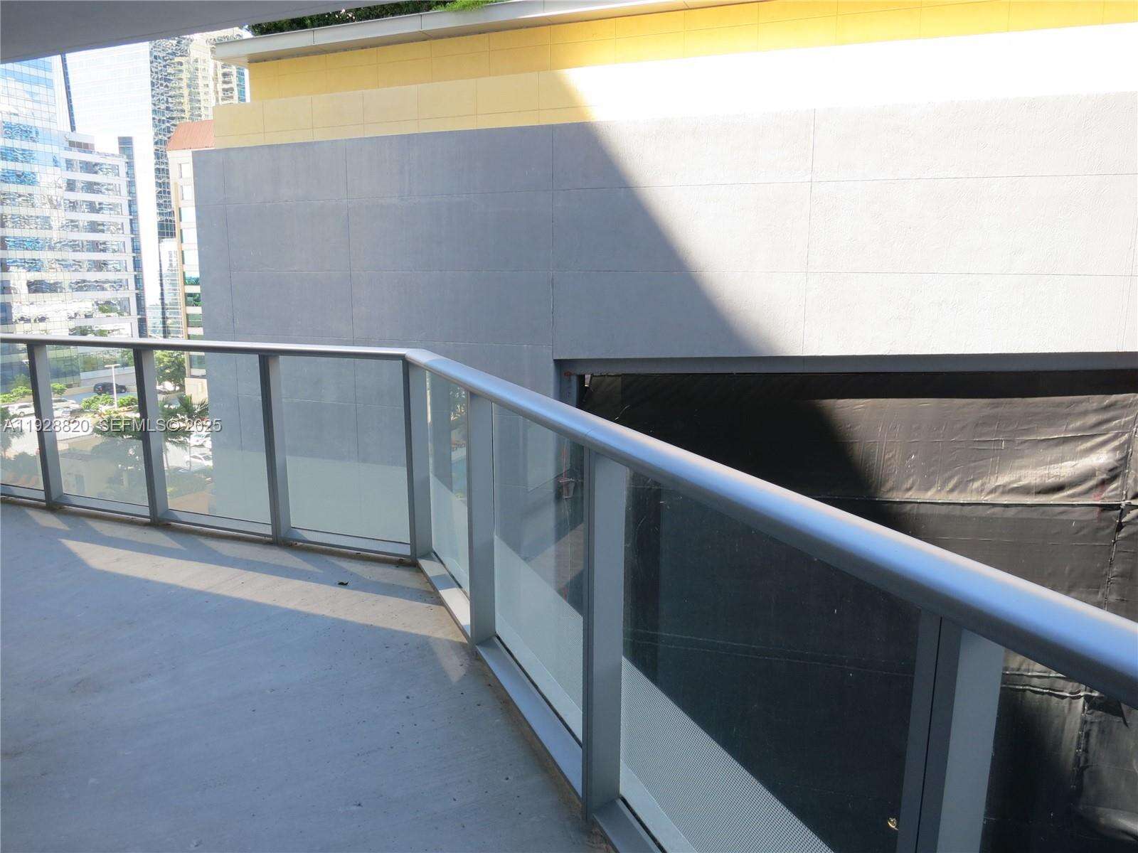 Brickell House at 1300 Brickell Bay Dr, Miami, FL 33131 - For Sale photo 5