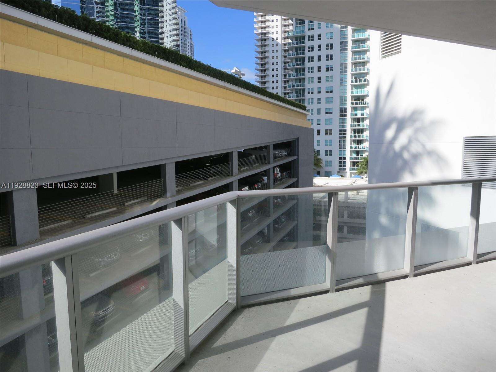Brickell House at 1300 Brickell Bay Dr, Miami, FL 33131 - For Sale photo 8