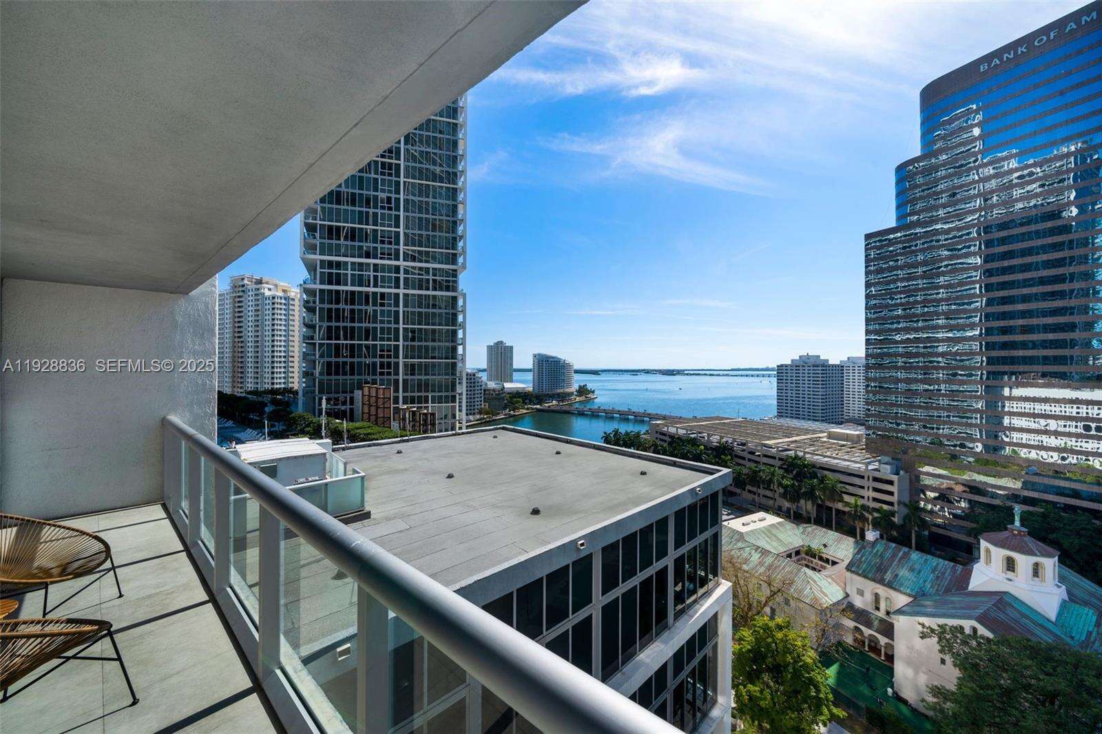 Icon Brickell 3 at 485 Brickell Ave, Miami, FL 33131 - For Sale photo 5