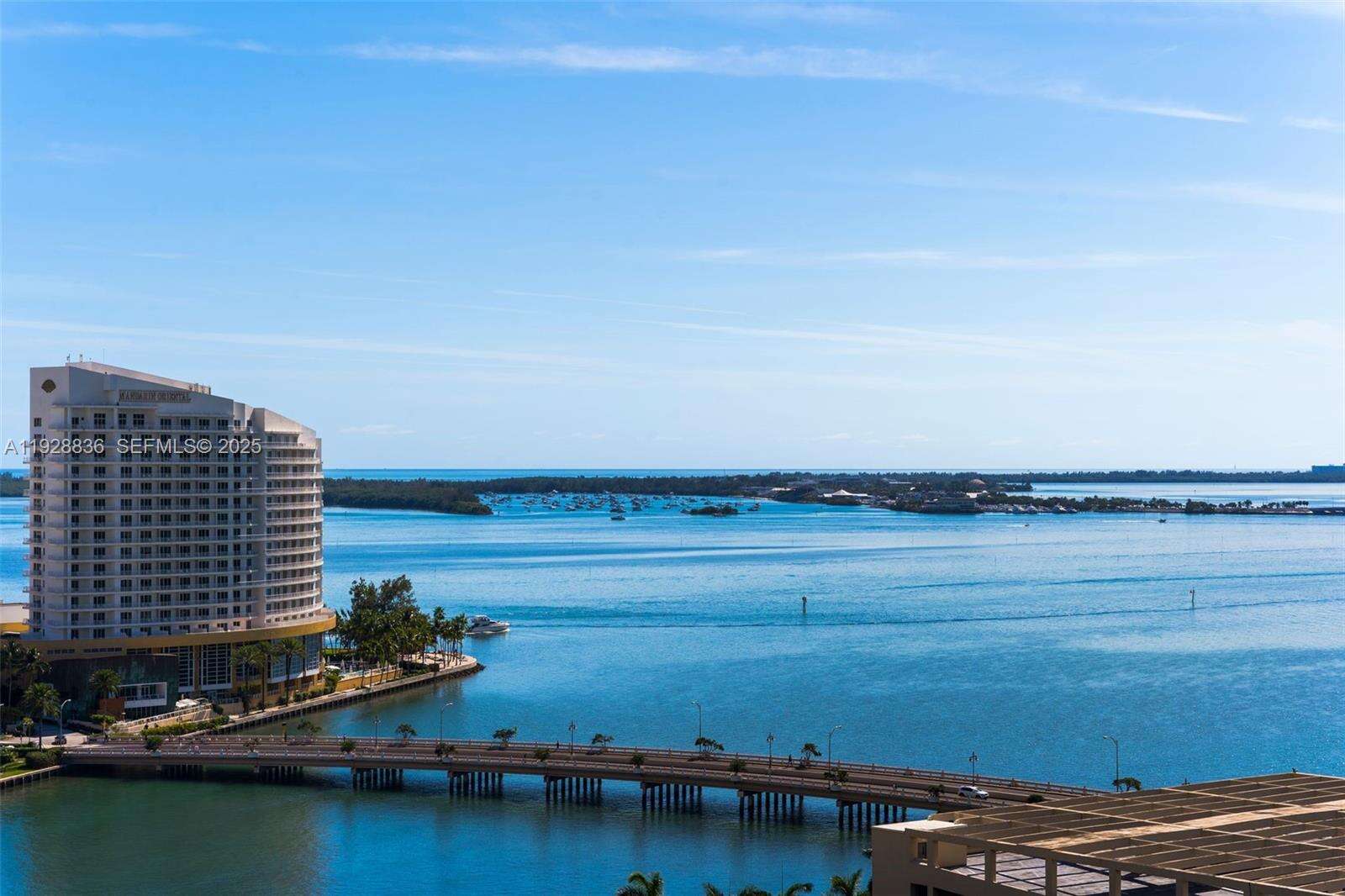 Icon Brickell 3 at 485 Brickell Ave, Miami, FL 33131 - For Sale photo 7