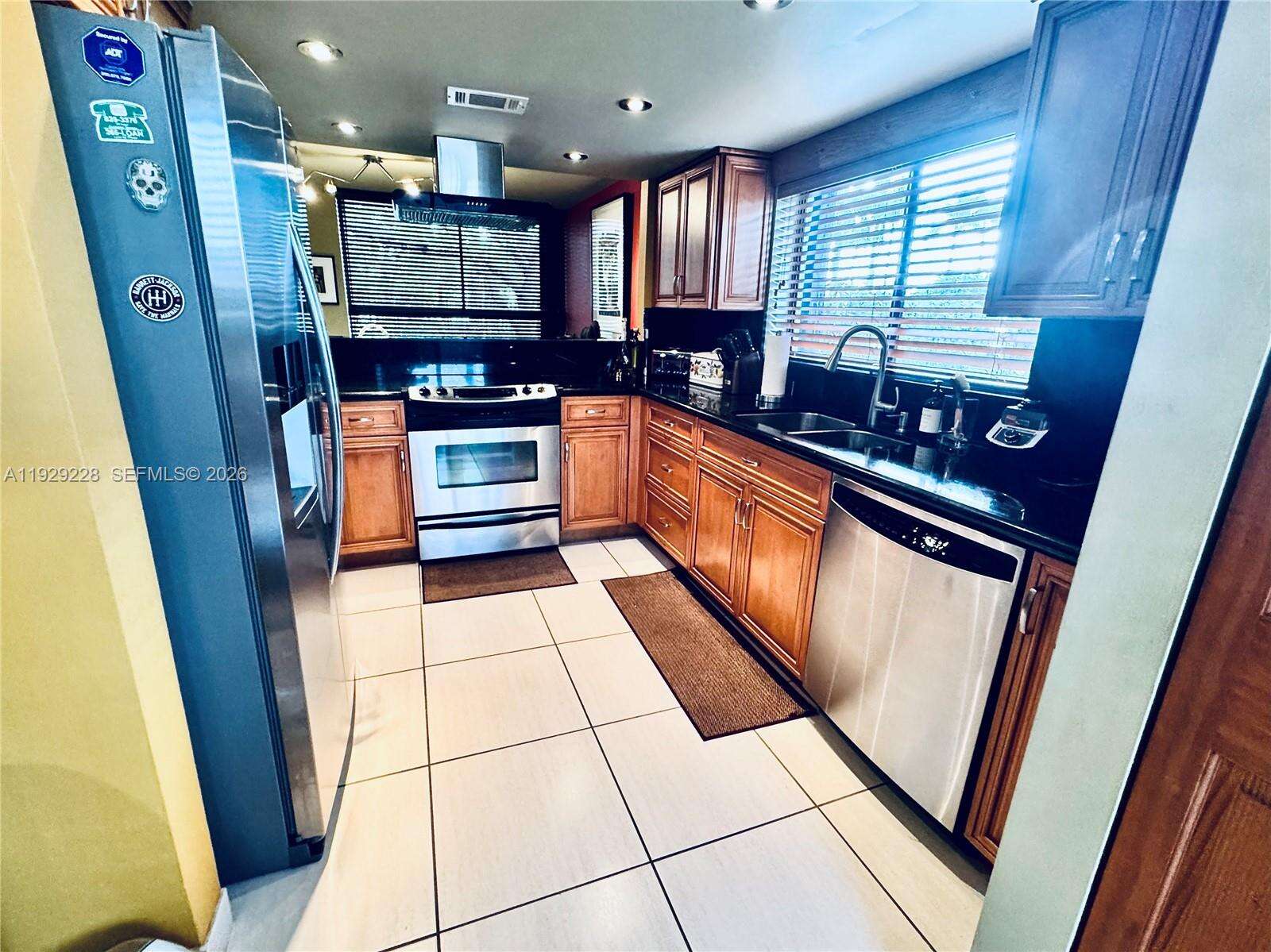 Admirals Port at 3007 183 Ln, Aventura, FL 33160 - For Sale photo 15