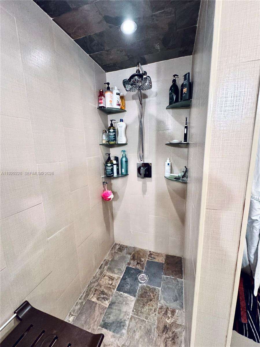 Admirals Port at 3007 183 Ln, Aventura, FL 33160 - For Sale photo 28