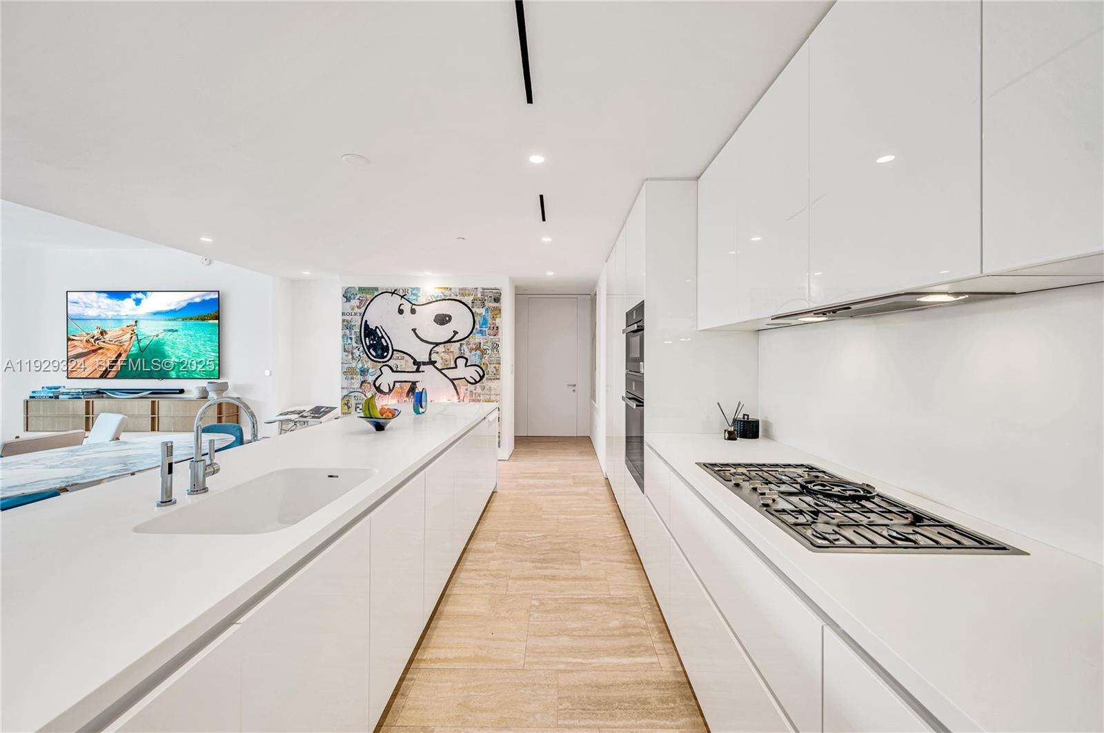 SURF CLUB - 9111 Collins Ave, Surfside, FL 33154 | Picture 4