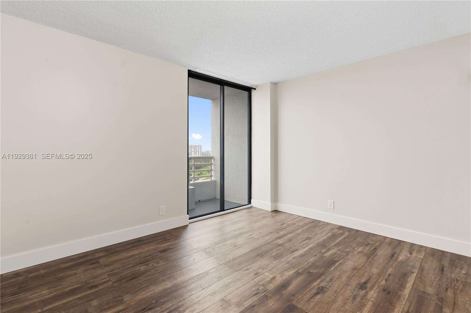 Parc Central East at 3300 192 St, Aventura, FL 33180 - For Sale photo 16