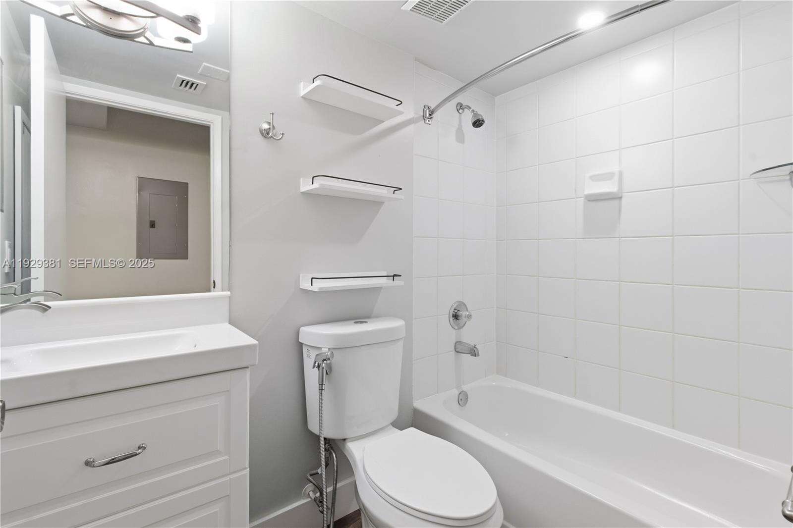 Parc Central East at 3300 192 St, Aventura, FL 33180 - For Sale photo 18