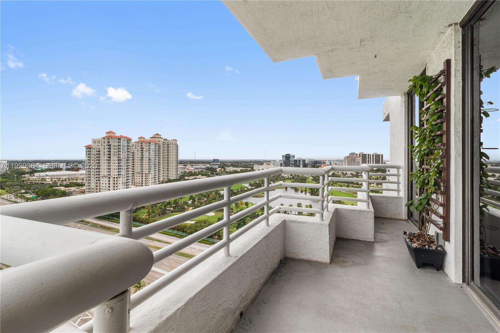 Parc Central East at 3300 192 St, Aventura, FL 33180 - For Sale photo 20