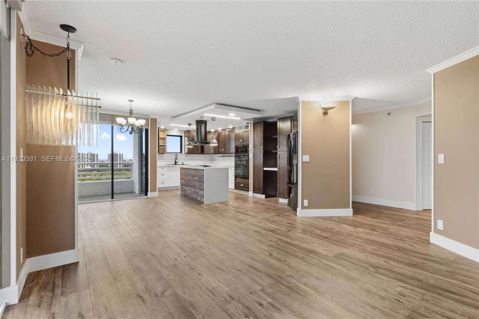 Parc Central East at 3300 192 St, Aventura, FL 33180 - For Sale photo 4