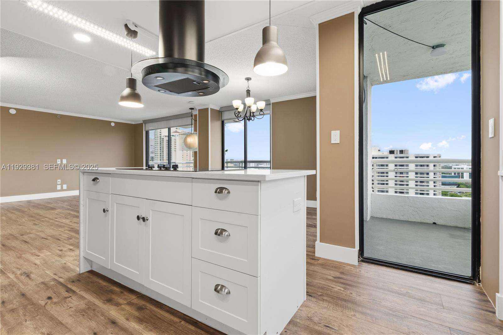 Parc Central East at 3300 192 St, Aventura, FL 33180 - For Sale photo 8