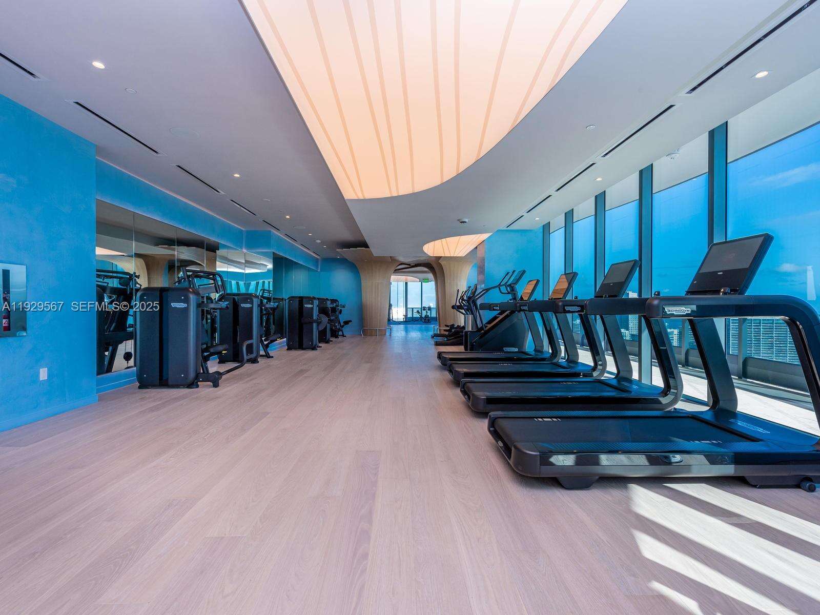 BRICKELL FLATIRON - 1000 Brickell Plz, Miami, FL 33131 | Picture 22